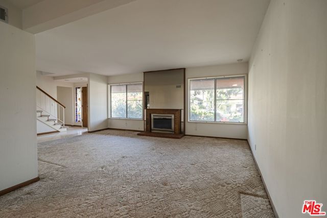 343 Santa Helena, Solana Beach CA: https://media.crmls.org/mediaz/bad35cd9-3153-461b-acf0-b6acaf088ae2.jpg