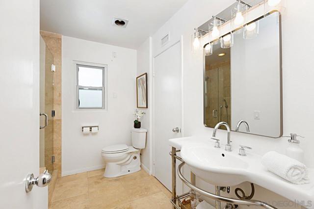 4755 Cather Ave, San Diego CA: https://media.crmls.org/mediaz/bad4b910-0344-4303-a877-78126a81bacd.jpg