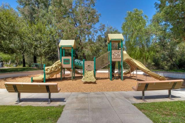 3136 Ferncreek Ln., Escondido CA: https://media.crmls.org/mediaz/bad5436e-b2f6-41e7-ad52-4e34ec57050b.jpg