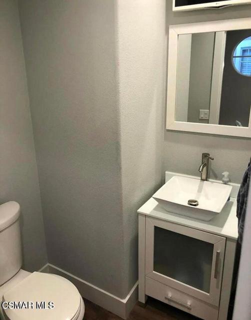 4895 Santo Drive, Oak Park CA: https://media.crmls.org/mediaz/bad69941-fb5d-4a10-88ad-5ddaa9844a13.jpg