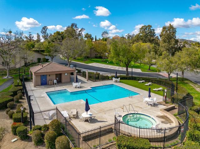 1833 Wintergreen Gln, Escondido CA: https://media.crmls.org/mediaz/bad753cb-f335-478a-a1b3-68f78951d5c5.jpg