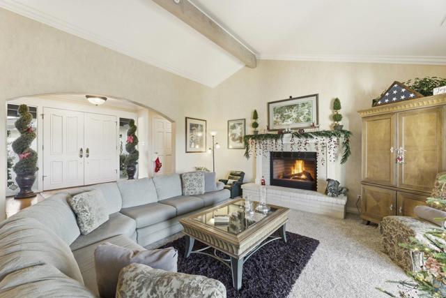 1524 Zutano Lane, Fallbrook CA: https://media.crmls.org/mediaz/bad83b5d-390d-4377-aa11-9c15090e647c.jpg