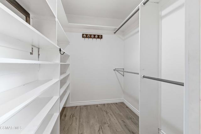 1881 Wellesley Drive, Thousand Oaks CA: https://media.crmls.org/mediaz/bad99027-7633-42a1-8c00-0d6bd5ce2508.jpg