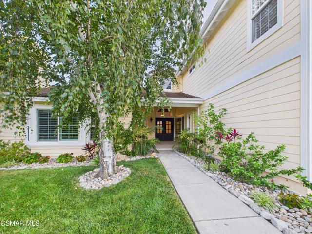 29650 Kimberly Drive, Agoura Hills CA: https://media.crmls.org/mediaz/bad9be48-a727-4e51-96e8-aeab04f17a26.jpg