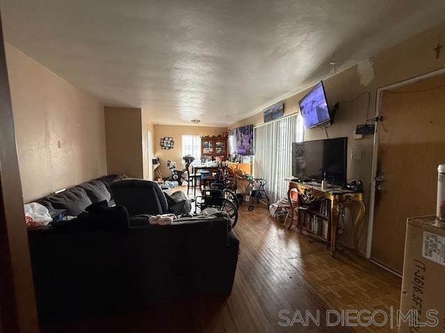 1505 Marquette St, Oceanside, California 92058, 3 Bedrooms Bedrooms, ,2 BathroomsBathrooms,Single Family Residence,For Sale,Marquette St,250017065SD