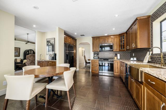 79835 Horseshoe Road, La Quinta CA: https://media.crmls.org/mediaz/badb32f6-2916-430c-b160-f44328f17b31.jpg