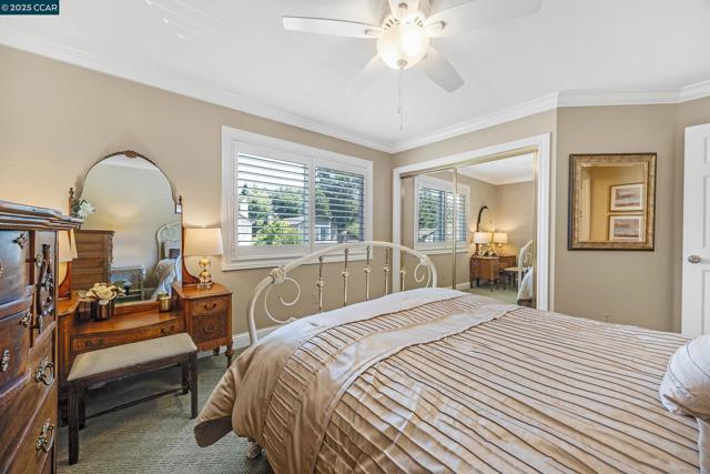 100 Chadbourne Dr, Danville CA: https://media.crmls.org/mediaz/badd4e48-e3e1-4ee7-8d8d-05c0cff8df79.jpg
