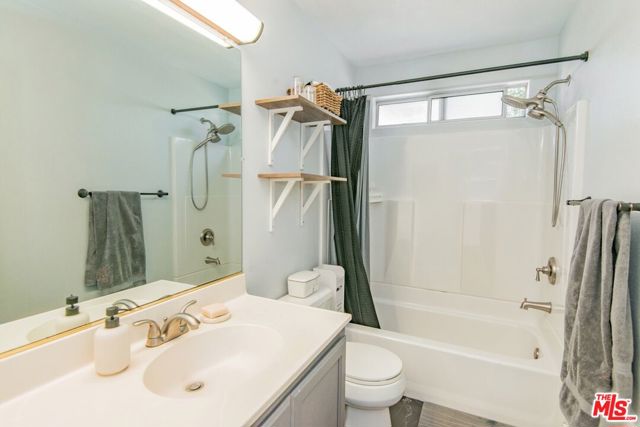9400 Noble Avenue, North Hills CA: https://media.crmls.org/mediaz/badd5507-d3b3-42d5-9b88-51a9d87a7710.jpg