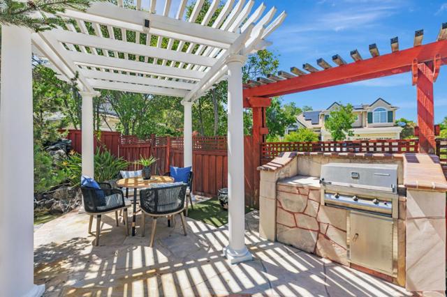 18898 Bellgrove Circle, Saratoga CA: https://media.crmls.org/mediaz/baddd6ca-8042-4390-997b-25cb385999b2.jpg