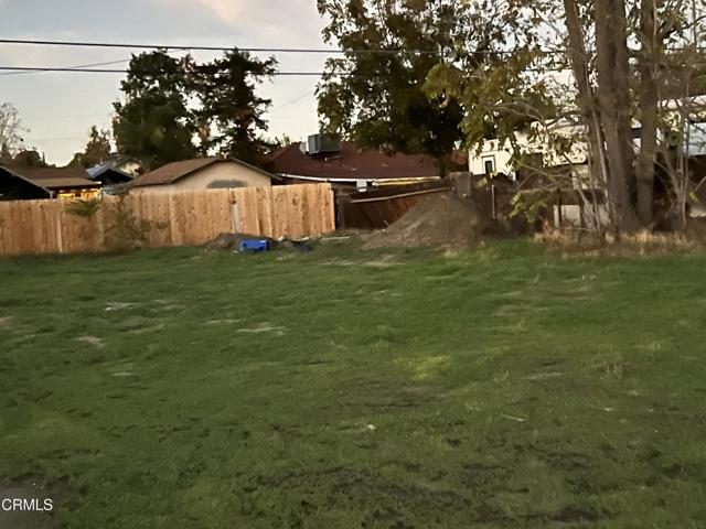 Detail Gallery Image 4 of 5 For 4420 4424 Belle Ter, Bakersfield,  CA 93309 - – Beds | – Baths