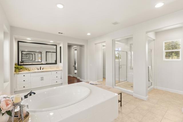 Detail Gallery Image 36 of 73 For 6257 Alverton, Carlsbad,  CA 92009 - 5 Beds | 4/1 Baths
