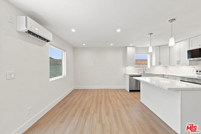 20212 West Gault Street photo 13