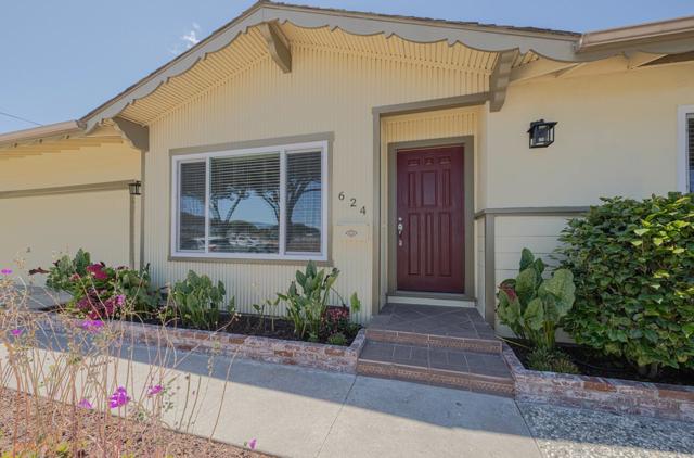 624 Hartnell Street, Salinas CA: https://media.crmls.org/mediaz/bae0a935-584f-4d4c-bd2d-9ee21a0bf27c.jpg