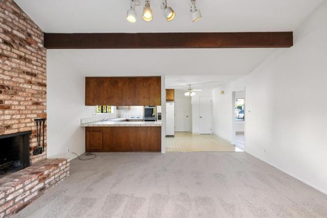 754 Vasques Drive, Half Moon Bay CA: https://media.crmls.org/mediaz/bae0e801-6aac-4b9b-8f91-323e6d8f524e.jpg