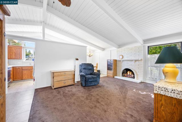 51 Gilrix Dr, Martinez CA: https://media.crmls.org/mediaz/bae156b6-a19b-4a2d-9617-d1db8c751685.jpg