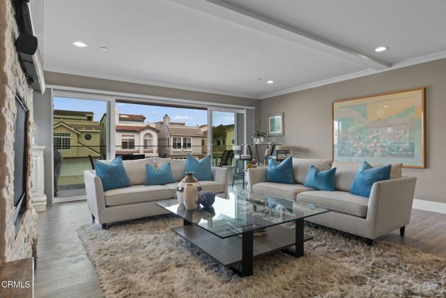 Detail Gallery Image 10 of 59 For 104 La Brea St, Oxnard,  CA 93035 - 3 Beds | 3/1 Baths