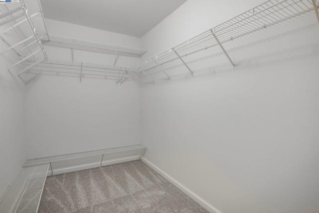 Image 27 of 58 For 552 Stonehaven Ct