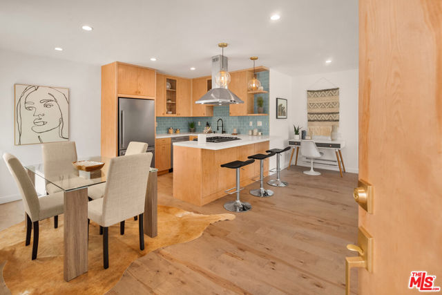 2431 3RD Street, 1 photo 6