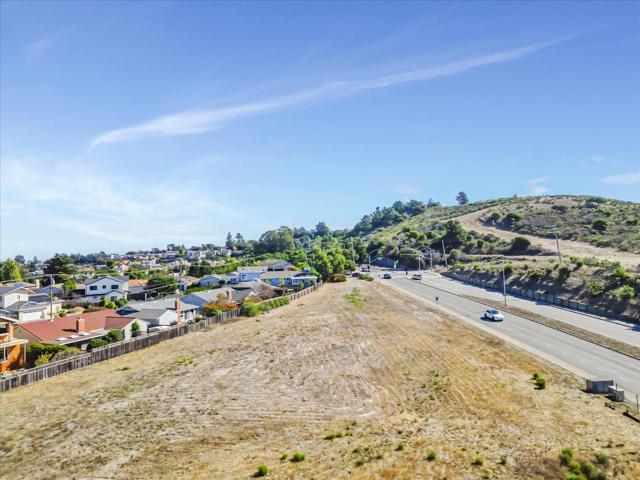 0 Ralston, Belmont CA: https://media.crmls.org/mediaz/bae363dc-6f5e-4f0c-80d7-12c1e1201a71.jpg