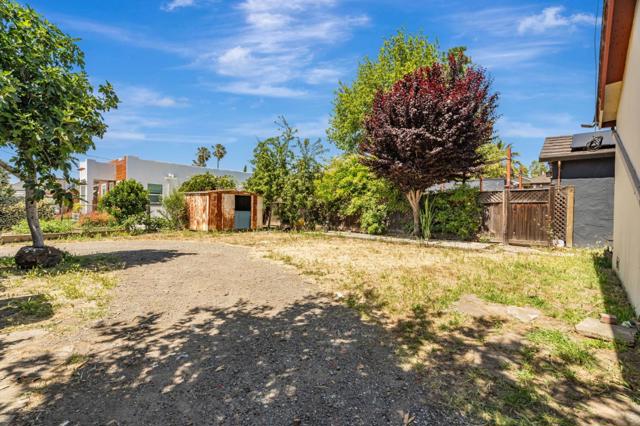 854 N 16th Street, San Jose CA: https://media.crmls.org/mediaz/bae3ad0b-0bbf-494b-be75-c301a721abe0.jpg