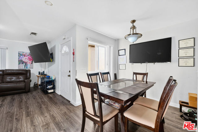 1503 E Gage Avenue, Los Angeles CA: https://media.crmls.org/mediaz/bae3ae9a-b8a2-4a8b-82e9-24a53bfb757b.jpg