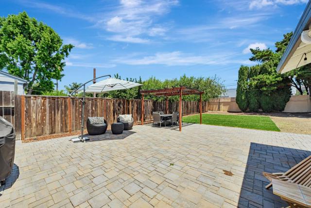 890 Wainwright Drive, San Jose CA: https://media.crmls.org/mediaz/bae3cca4-247f-47da-a234-f04e83687258.jpg