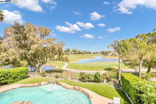 5160 Edgeview Dr, Discovery Bay CA: https://media.crmls.org/mediaz/bae4ac7a-2dde-4b95-bb90-750ea637517e.jpg