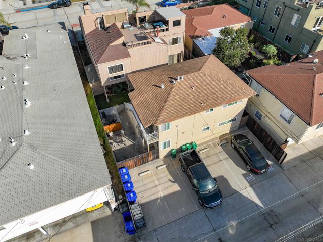 1141 47 Reed Ave, San Diego CA: https://media.crmls.org/mediaz/bae4dffe-ff3d-4970-bb34-3b156639c13e.jpg