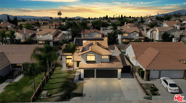 6886 Country Oaks Dr, Highland, CA 92346