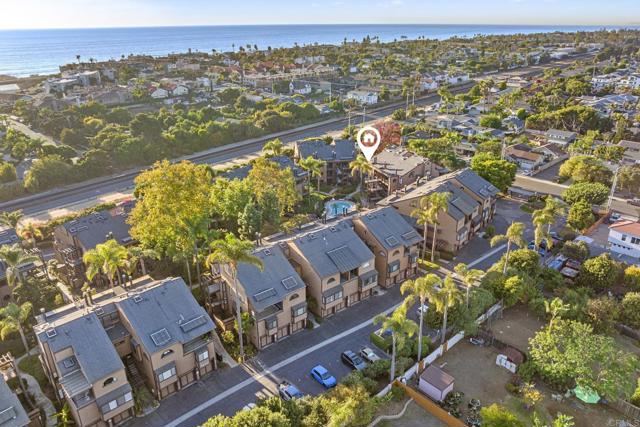 4006 Layang Layang Circle, Carlsbad CA: https://media.crmls.org/mediaz/bae5401e-74a4-4ef0-bf17-e7d5a15c25b1.jpg