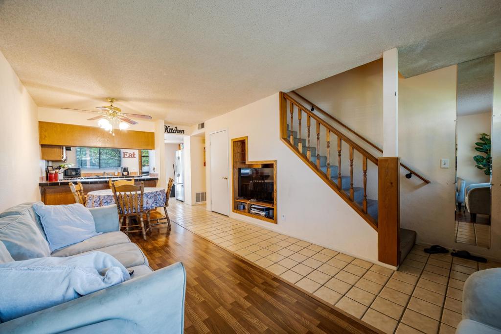 MLS #219138101DA image #4