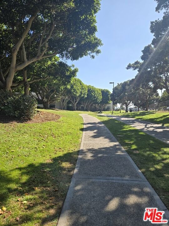 428 Hill Street, Santa Monica CA: https://media.crmls.org/mediaz/bae663a4-acd8-451e-aa4d-8c076b6998e8.jpg