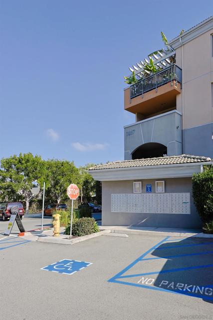 3887 Pell Place, San Diego CA: https://media.crmls.org/mediaz/bae69a14-a47d-4ab5-ba63-e55a45ee065f.jpg