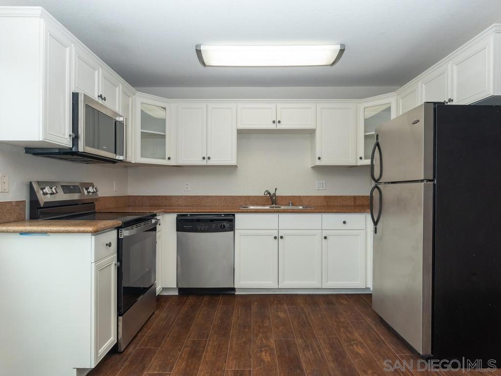 6666 Beadnell Way - photo 8