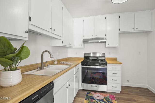 Detail Gallery Image 16 of 34 For 1466 San Simeon Ct #4,  Ventura,  CA 93003 - 2 Beds | 1/1 Baths