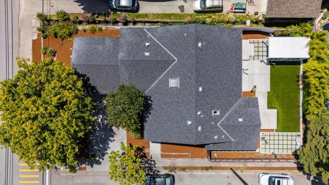518 King Street, Santa Cruz CA: https://media.crmls.org/mediaz/bae91646-f6a1-45e1-bafa-ddffc3fff354.jpg