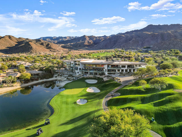 203 Kiva Drive, Palm Desert CA: https://media.crmls.org/mediaz/bae944c7-a8ee-4115-a4b9-b3ee47fd0f61.jpg