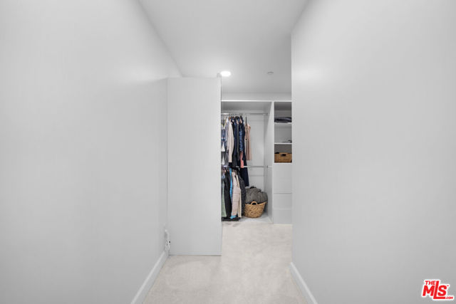 900 West Olympic Boulevard, 28E photo 25