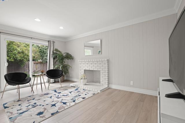 501 Amherst Ct, San Ramon CA: https://media.crmls.org/mediaz/bae9a556-5f17-4d9c-856e-5620323b03c0.jpg