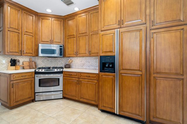 44825 Guadalupe Drive, Indian Wells CA: https://media.crmls.org/mediaz/bae9de94-f584-47e5-8798-18407a929f63.jpg