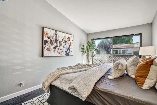 4374 Valley Ave, Pleasanton CA: https://media.crmls.org/mediaz/baea0f3b-22fb-4224-b047-4064c7022c8f.jpg