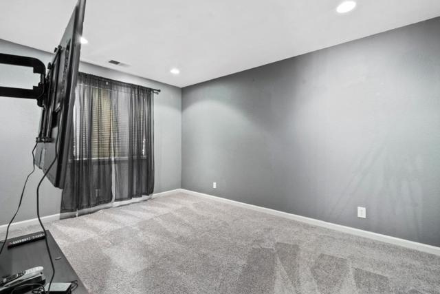 730 Marseille Drive, Hollister CA: https://media.crmls.org/mediaz/baeac1b8-3ab2-4ccc-9bd6-c7c246796350.jpg