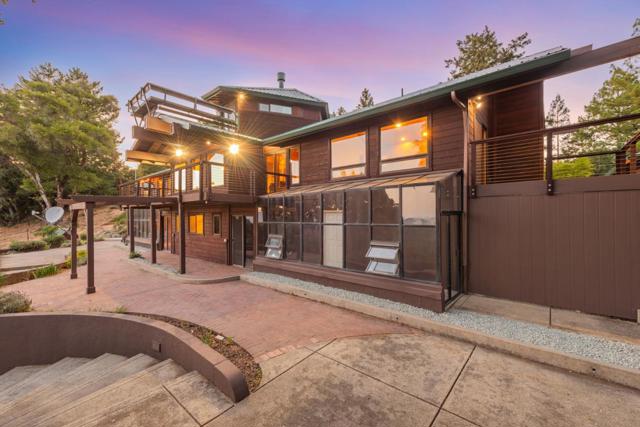 950 Oak Ridge Road, Los Gatos CA: https://media.crmls.org/mediaz/baeba687-d094-4bbf-8990-9e168f949e99.jpg