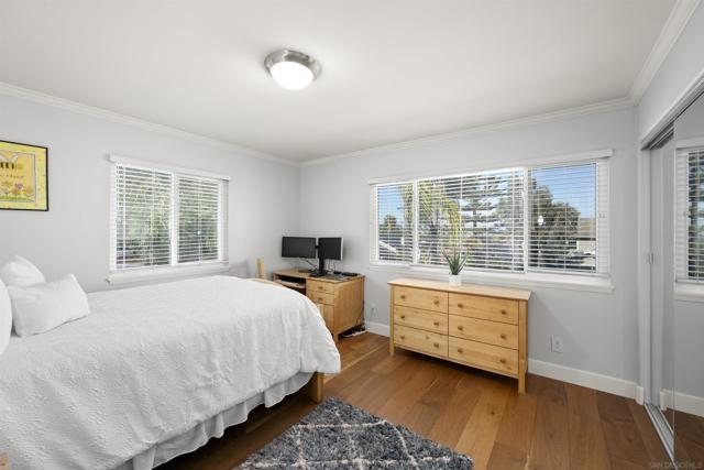 6968 Talisman Ct, San Diego CA: https://media.crmls.org/mediaz/baebd042-ec94-496c-9445-f6c2a3d6c233.jpg