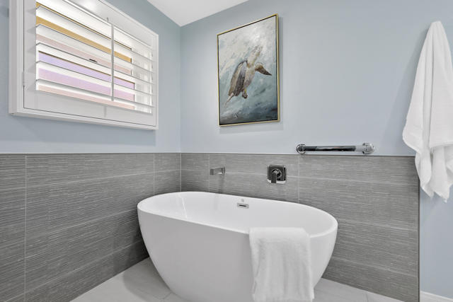 45385 Taos, Indian Wells CA: https://media.crmls.org/mediaz/baecbf4b-d35b-4c03-93dd-f0d838d31a67.jpg