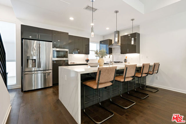 8406 1/2 Blackburn Avenue, Los Angeles CA: https://media.crmls.org/mediaz/baedf61b-9cfa-4844-8496-a05d60acfa67.jpg