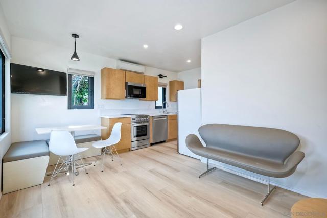 Image 6 of 22 For 747 Armada Ter