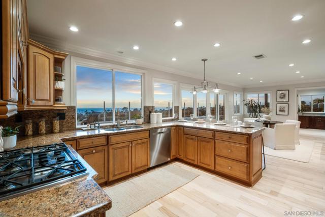 2142 Bulrush, San Diego CA: https://media.crmls.org/mediaz/baeebd7e-f866-4a4d-a7c4-761dc66213c3.jpg
