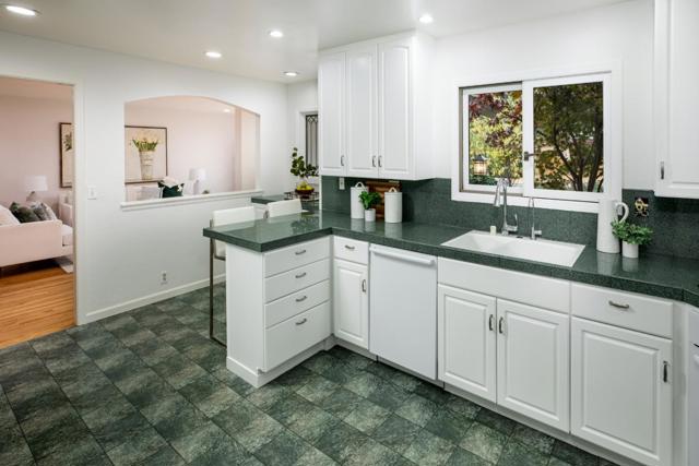 1264 Richardson Avenue, Los Altos CA: https://media.crmls.org/mediaz/baeebf0a-456d-4fff-8294-24108b0025cd.jpg