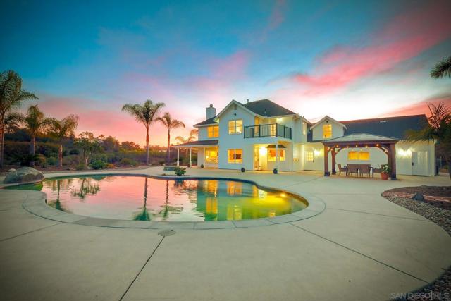 Details for 2951 Fairview Dr, Vista, CA 92084